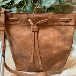 FRYE Melissa Drawstring Hobo in Beige